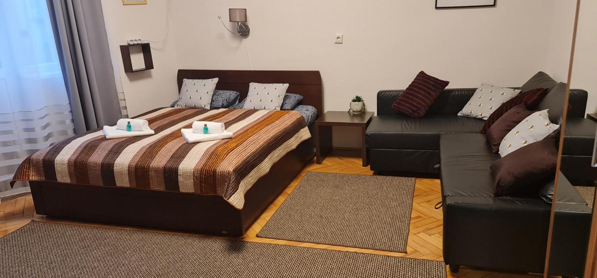 Bumblebee Apartment With Ac بودابست المظهر الخارجي الصورة